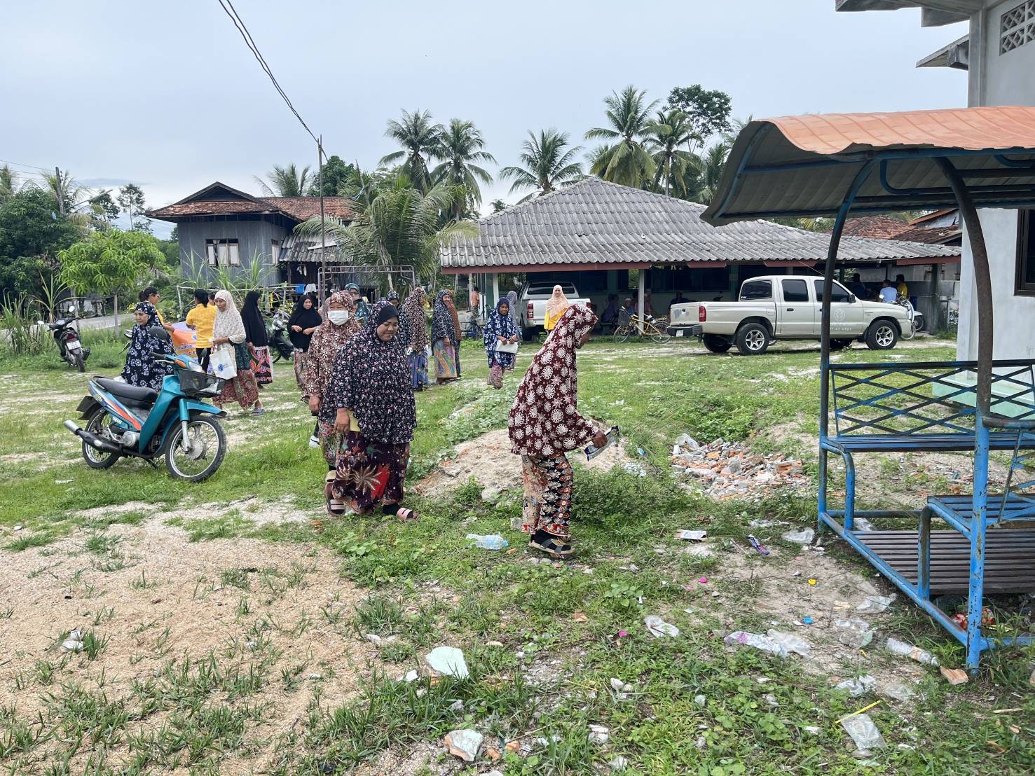 กิจกรรม "รวมพลังสร้างสัปปายะสู่วัดด้วยวิถี ๕ส (Big Cleaning Day)" พร้อมด้วยพิธีเจริญพระพุทธมนต์และเจริญจิตตภาวนา เพื่อถวายเป็นพระราชกุศล เนื่องในโอกาสวันเฉลิมพระชนมพรรษา พระบาทสมเด็จพระเจ้าอยู่หัว และพระบรมวงศานุวงศ์ ประจำปี พ.ศ. ๒๕๖๗  ครั้งที่ ๑  วันศุกร์  ที่ ๑๒ กรกฎาคม พ.ศ.๒๕๖๗  ณ มัสยิดตาติง  หมู่ที่ ๑  บ้านราวอ  ตำบลดอน  อำเภอปะนาเระ  จังหวัดปัตตานี